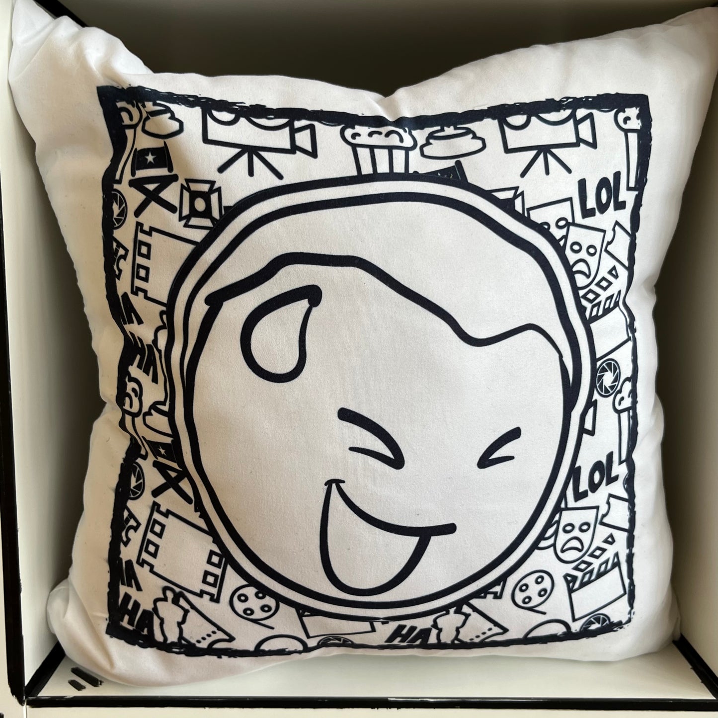 ILL Emoji Coloring Pillows
